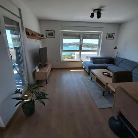 Horizon Of Happiness