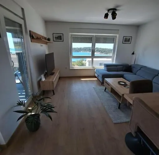 Horizon Of Happiness